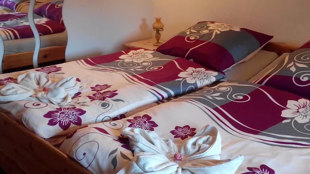 Kleines Winzerhauschen Villa Bremm Room photo